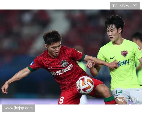 全球足球风云变幻各大洲赛事争锋运动员成名背后那些鲜为人知的故事 全球足球风云变幻各大洲赛事争锋运动员成名背后那些鲜为人知的故事