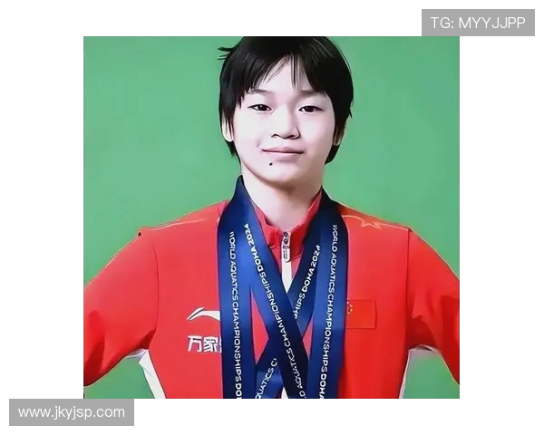 跳水运动的魅力与挑战：从初学者到世界级选手的成长之路