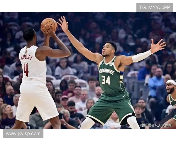 雄鹿迎战劲敌，字母哥带队冲击季后赛荣耀，球队状态能否持续飙升